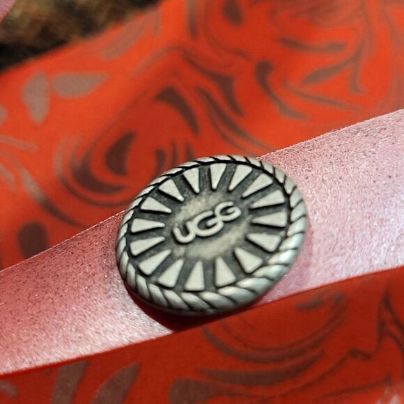 Ugg Women's Red Flip Flops- Size 8 - Picture 5 of 5